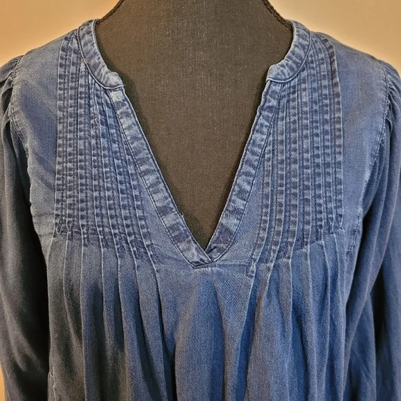 OLD NAVY Light-Weight Blue Denim Dress, Size Generous XS - Picture 3 of 12